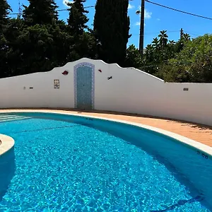 villa-tara-christina.hotelaalgarve.com/